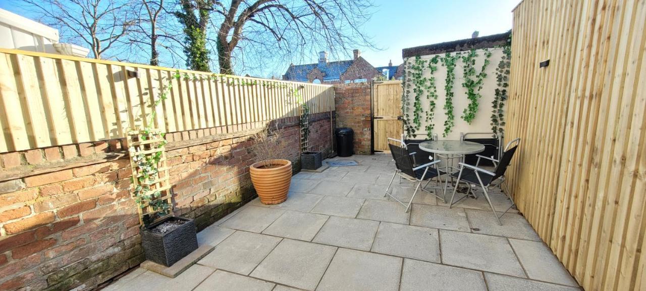 Sutherland St - 2 Bed Home With Free Parking York Exterior foto