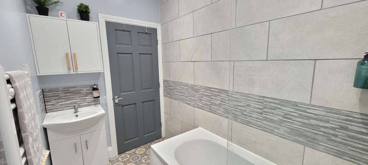 Sutherland St - 2 Bed Home With Free Parking York Exterior foto